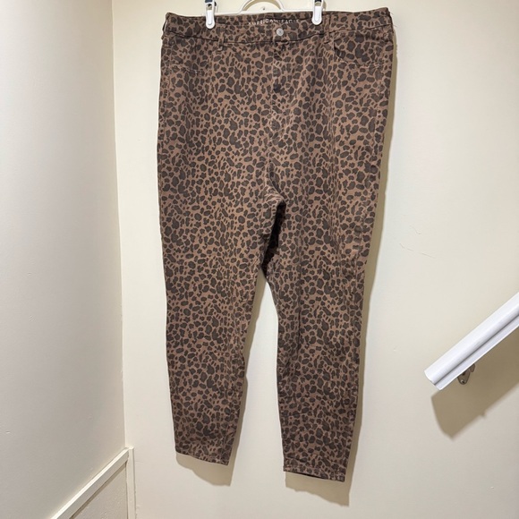 Women’s American Eagle Cheetah Print High Waist Regular Straight Jeans Size 22 - Picture 1 of 16